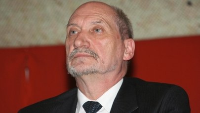 "Tusk i Miller odpowiedzialni za zaniechania ws. Smoleńska"