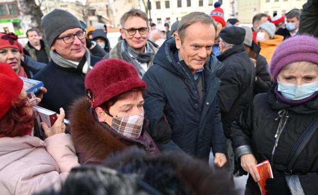 Tusk jeździ po Polsce. "Nikt nie wie, co zrobić z Polskim Ładem"