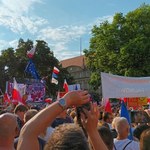 Tusk na wiecu w Poznaniu: Dzisiaj władza to są seryjni zabójcy kobiet