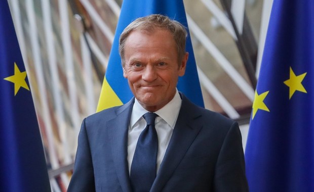 Tusk o dymisjach w brytyjskim rządzie: Politycy odchodzą, ale problemy pozostają