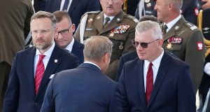 Tusk o dymisji Cenckiewicza: Wykończyli go. Domyślam się kto