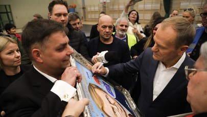 Tusk o "kamieniach u szyi": To Ziobro, Kaczyński, Morawiecki