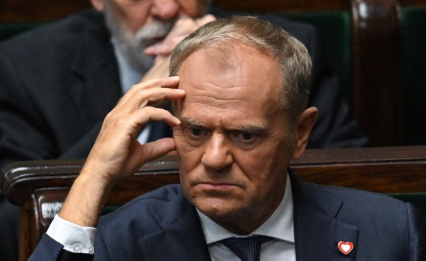 Tusk o "smutnym dniu" zaprzysiężenia Nawrockiego. "Do starych obaw dochodzą nowe"