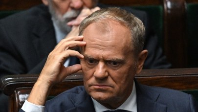 Tusk o "smutnym dniu" zaprzysiężenia Nawrockiego. "Do starych obaw dochodzą nowe"