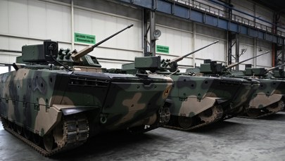 ​Tusk obiecał Hucie Stalowa Wola 20 miliardów złotych