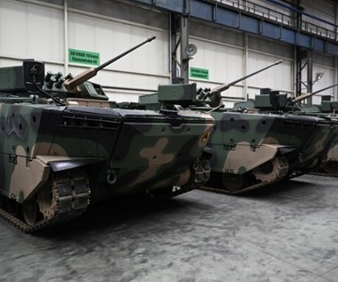 ​Tusk obiecał Hucie Stalowa Wola 20 miliardów złotych