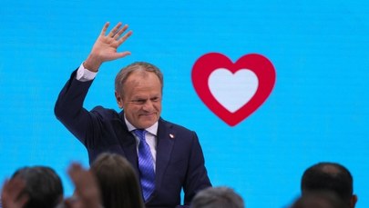 ​Tusk ogłasza zjednoczenie. Nowa partia i nowe logo