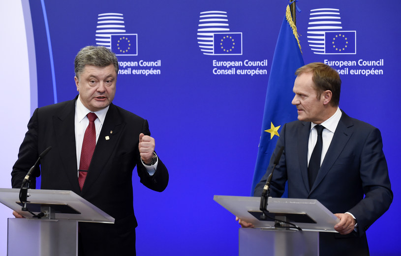 Tusk poinformował, że prowadzi z przywódcami UE konsultacje na temat "kolejnych kroków" ws. Ukrainy /AFP