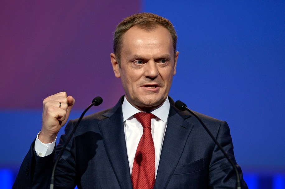 Tusk: Sposób na kolejki do specjalistów w przyszłym tygodniu /FACUNDO ARRIZABALAGA /PAP/EPA