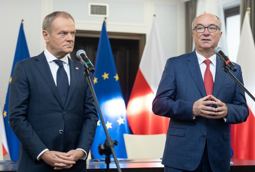 Tusk spotka si z Czarzastym. Wa si losy ministra