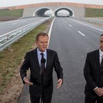 Tusk: Staramy się chronić inwestycje drogowe