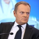 Tusk: Strona polska nie musi niczego prostować ws. gen. Błasika