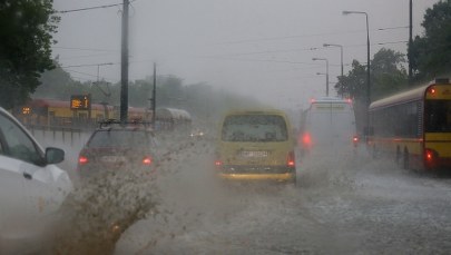Tusk: Sytuacja związana z opadami może być poważna