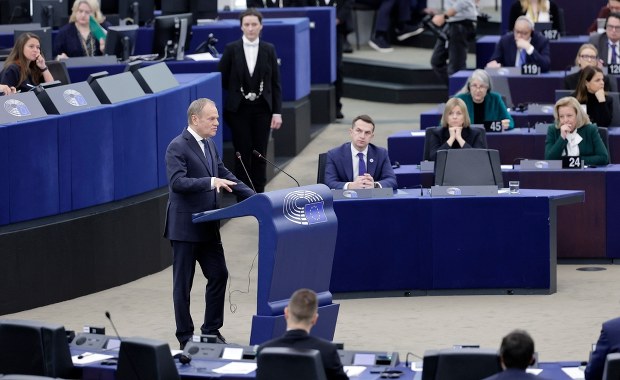 Tusk w Parlamencie Europejskim ostrzega: To może zmieść niejeden rząd