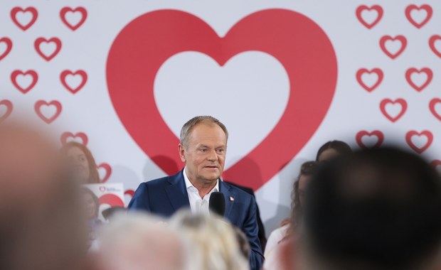 Tusk w Warszawie: Jestem gotów błagać, znajdźcie w niedzielę pół godziny