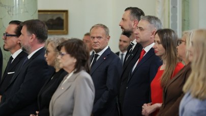Tusk wbił szpilkę prezydentowi na zaprzysiężeniu rządu