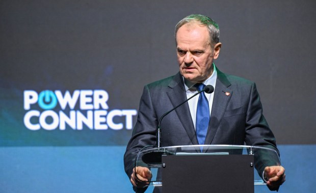 Tusk wykłada na stół bilion złotych. "Nie ma takiego drugiego kraju"