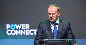 Tusk wykłada na stół bilion złotych. "Nie ma takiego drugiego kraju"