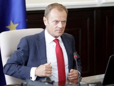 Tusk: Zakazałem ministrom udziału w "przesłuchaniach w kazamatach"