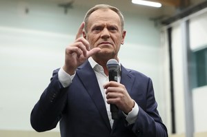 Tusk zapowiada program "Cela plus". Polityk PiS: To junta wojskowa