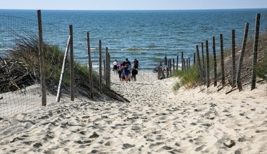 Tutaj kończy się Polska. Na tą nadbałtycką plażę mało kto zagląda  