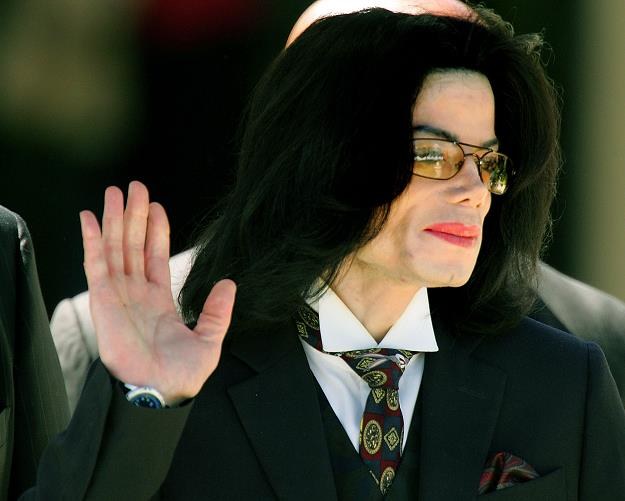 Twarz Michaela Jacksona była operowana kilka razy w roku fot. Carlo Allegri /Getty Images/Flash Press Media