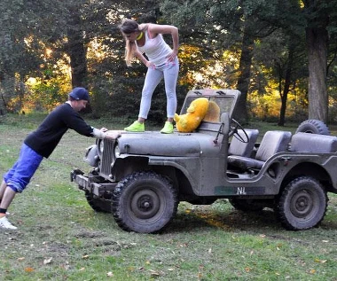 Two Boys: Trening jak z "Rocky'ego" (teledysk "Do ciebie po fali")