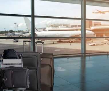 Twój bagaż zaginął na lotnisku. AirTag go odnajdzie. Jak to działa?