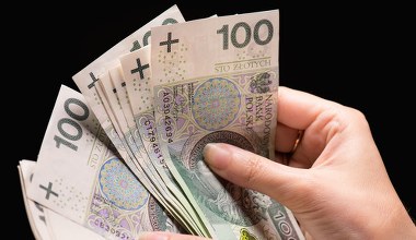 Twój dochód nie przekracza urzędowego limitu? Wypłacają 1000 zł świadczenia