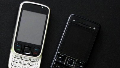 Twój zarysowany telefon naprawi się sam