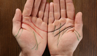 Twoja linia na środku dłoni tak wygląda? To wiele mówi o twoim życiu