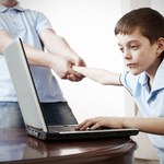 Twoje dziecko jest uzależnione od internetu? Opracowano skuteczną terapię!