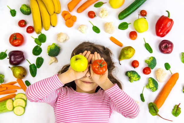 Twoje dziecko nie lubi warzyw i owoców? Są na to sposoby!