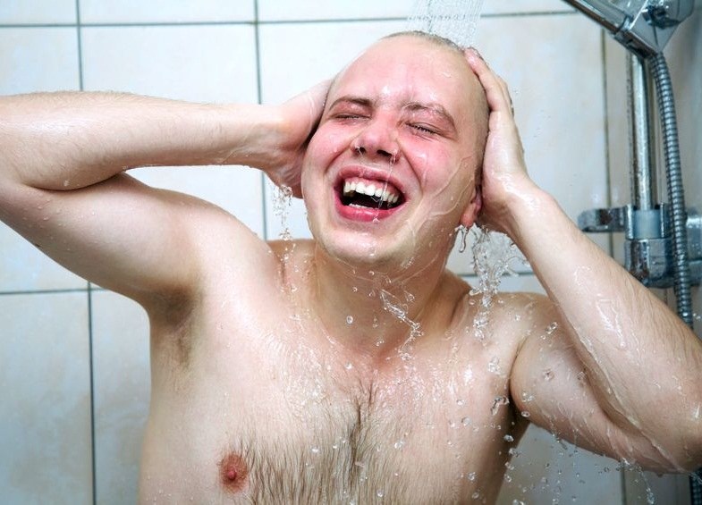 Twojej skórze nie jest wszystko jedno, jakich kosmetyków używasz pod prysznicem /123RF/PICSEL
