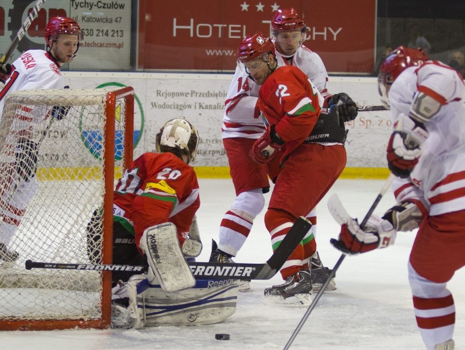 Tychy, 11 kwietnia 2014. Towarzyski mecz reprezentacji Polski i Białorusi /Andrzej Grygiel /PAP