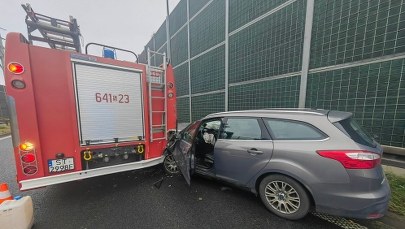 Tychy: Osobówka zderzyła się z wozem strażackim