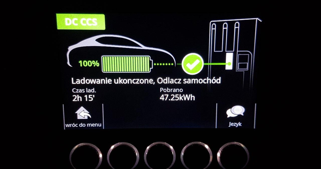 Tyle ładowało się należące do Traficara Zoe. Ile stało z podpiętym kablem? Niewiadomo /INTERIA.PL