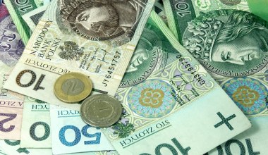 Tyle naprawdę zarabiają Polacy. GUS podał najnowsze dane o pensjach
