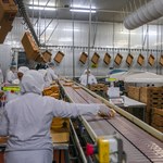 Tyle naprawdę zarabiają Polacy. To znacznie mniej niż "średnia"
