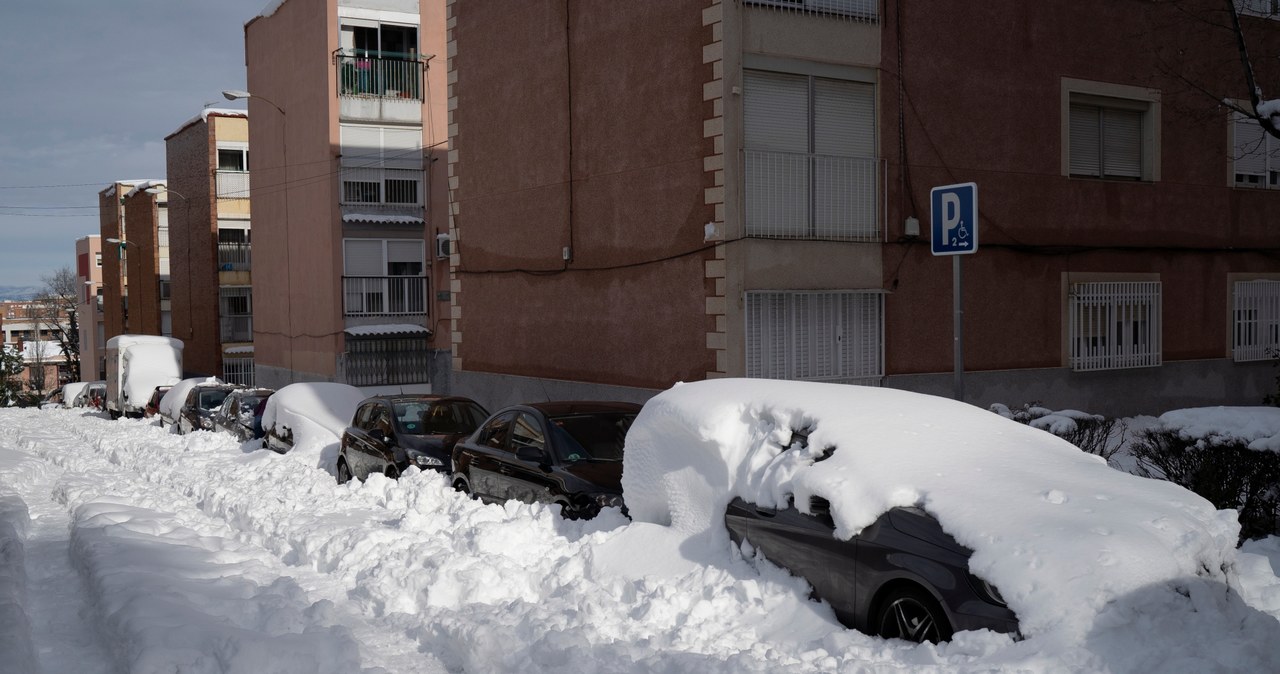 Tyle śniegu spadło w... Madrycie /Getty Images