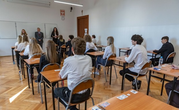 ​Tyle zarabia egzaminator maturalny. Znamy stawki za arkusze w 2026 roku