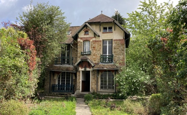 Tylko w RMF FM: Weszliśmy do domu Marii Skłodowskiej-Curie, który chce kupić polski rząd