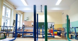 <span class="extra">TYLKO W RMF FM</span>Coraz więcej szkół do likwidacji. Rodzice protestują