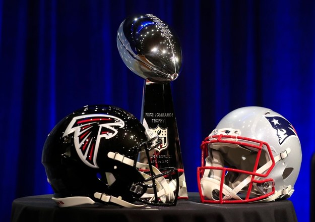 Tym razem o trofeum powalczą New England Patriots i Atlanta Falcons. /PAP/EPA/TANNEN MAURY  /PAP/EPA