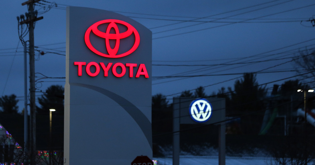 Tym razem Toyota zdystansowała Volkswagena /Getty Images