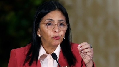 Tymczasowa prezydent Wenezueli spuszcza z tonu. Zaprasza USA do współpracy