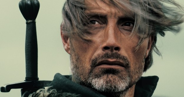 Typowany przez fanów na odtwórcę roli Wiedźmina znany aktor Mads Mikkelsen ostatecznie nie zagra w filmie Bagińskiego /materiały prasowe