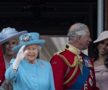 Tysiące gości i kolorowa defilada. 92. urodziny królowej Elżbiety II