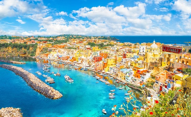 Tysiące mieszkańców na skrawku lądu. To najgęściej zaludniona wyspa Europy