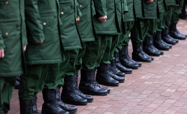 Tysiące obcokrajowców walczą po stronie Rosji. Jak Moskwa werbuje żołnierzy?